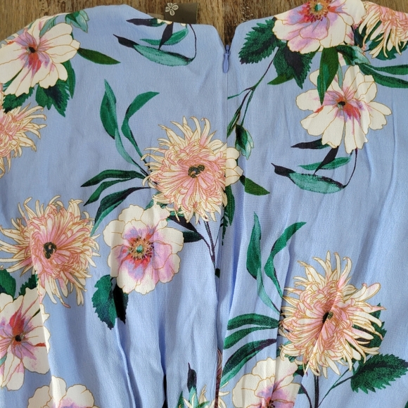 NWT Taylor Women's Floral Jumpsuit - Picture 10 of 10